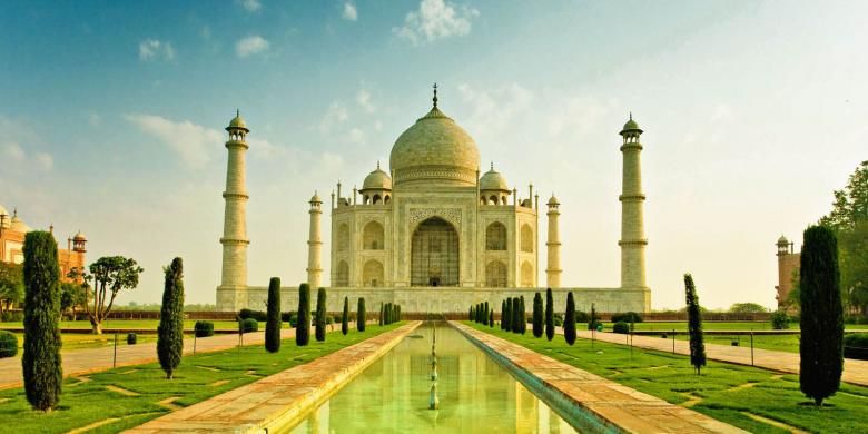 Mengenal Wisata Taj Mahal, Agra Di India Yang Sangat Bersejarah